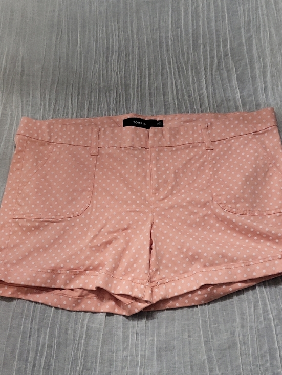 torrid Pants - Torrid Size 16 Peach Pink Polka Dot Women's Shorts